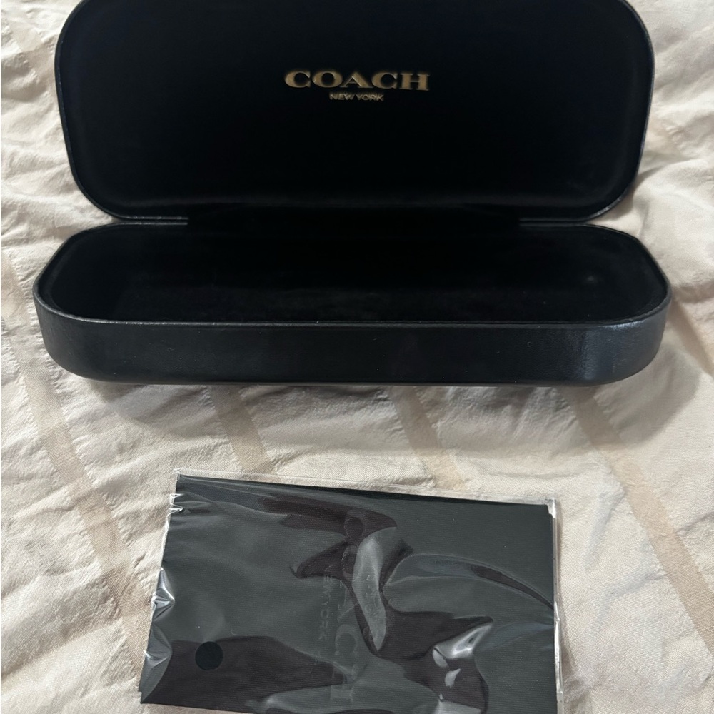 Brand new WOT hard sided Coach Elegant Black Eyeglass Holder & cleaning wipe